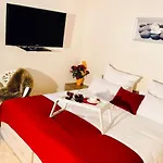 Apartment Apartman Hügelsheim